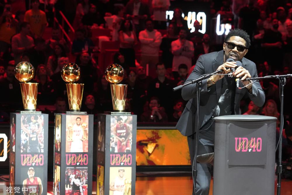 育场对阵日 育场对阵日